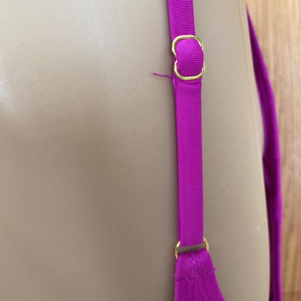 Exhilaration- very fushia one piece swimsuit with sexy low back and sides - Picture 6 of 7